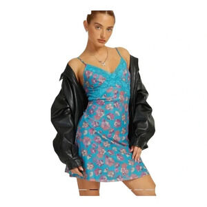 Motel Rocks Coline Printed Mini Dress In Contrast
Floral Blue New Medium